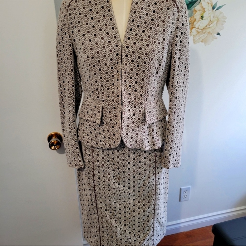 Suit Women's, Size 6 Jacket, Size 10 Skirt, Brown Polkadots, Seranni, Office